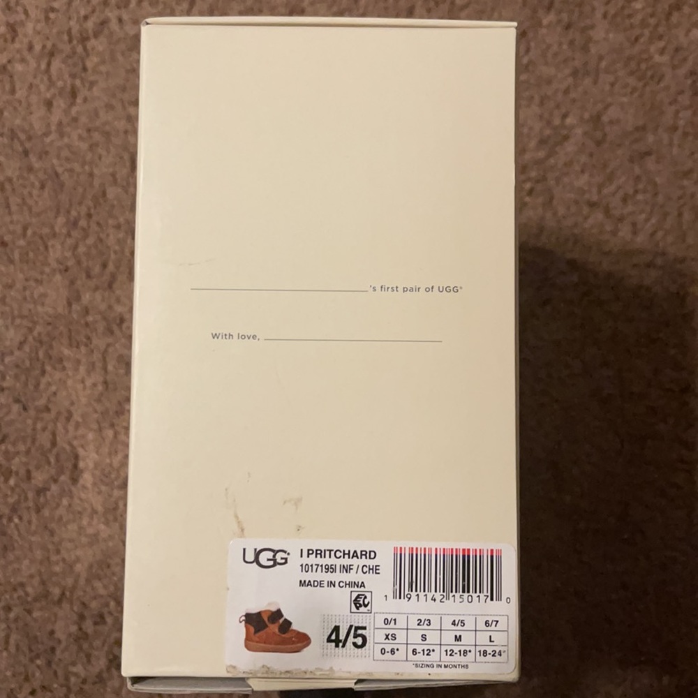 Kids Ugg’s boots - Picture 8 of 8